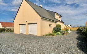 Family Home - Aux portes de l'Histoire